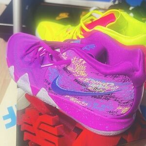 Kyrie 4 confetti  size 11